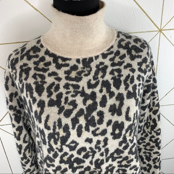 Loft Women’s Animal Print Mock Neck Wool Blend Pullover Sweater Size Small - Picture 4 of 11